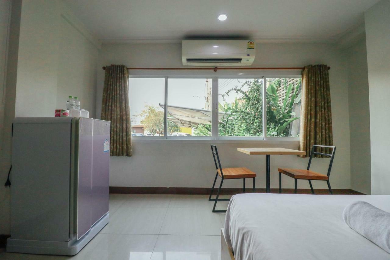 Dd Place Suphan Buri Buitenkant foto