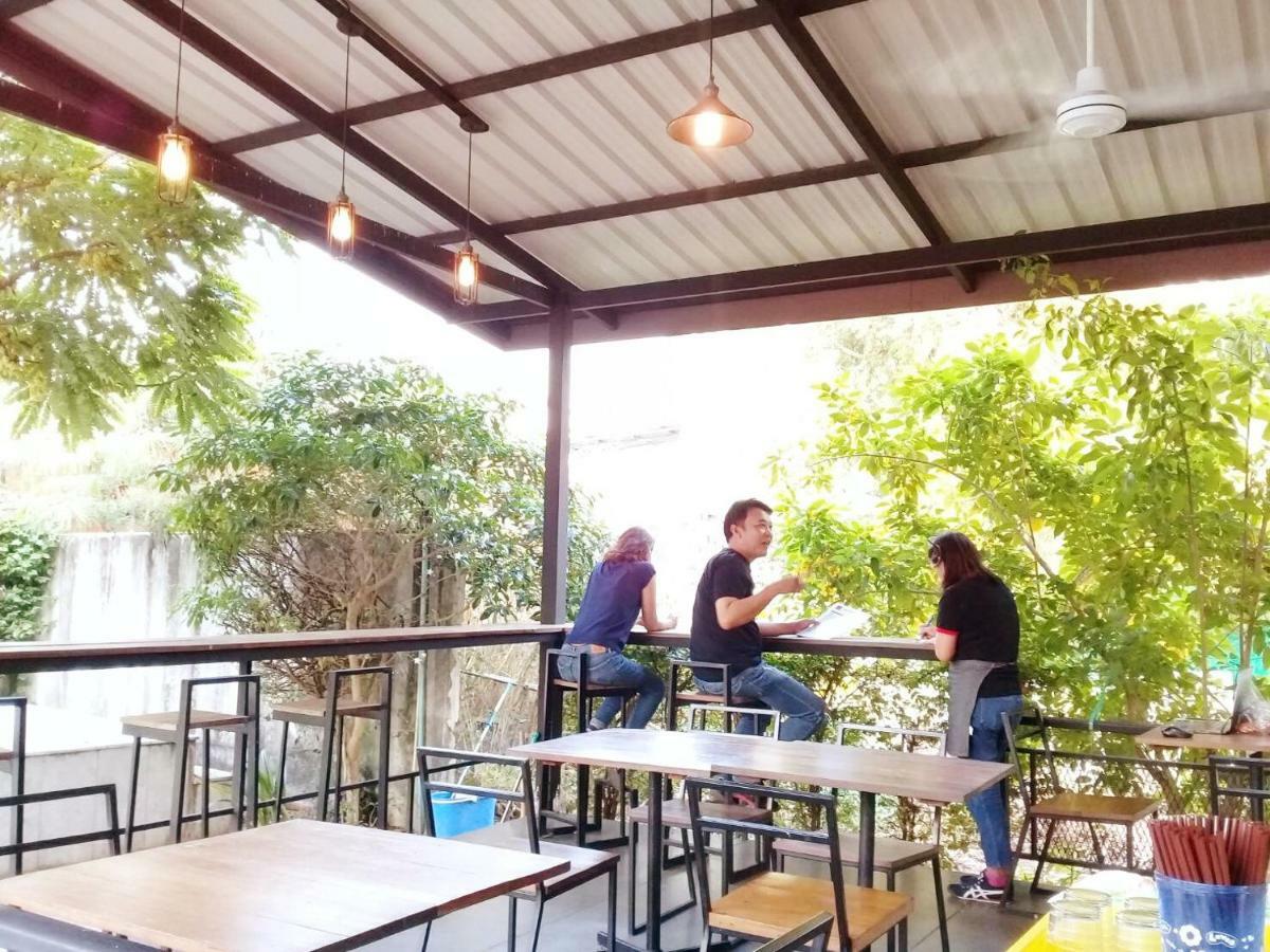 Dd Place Suphan Buri Buitenkant foto